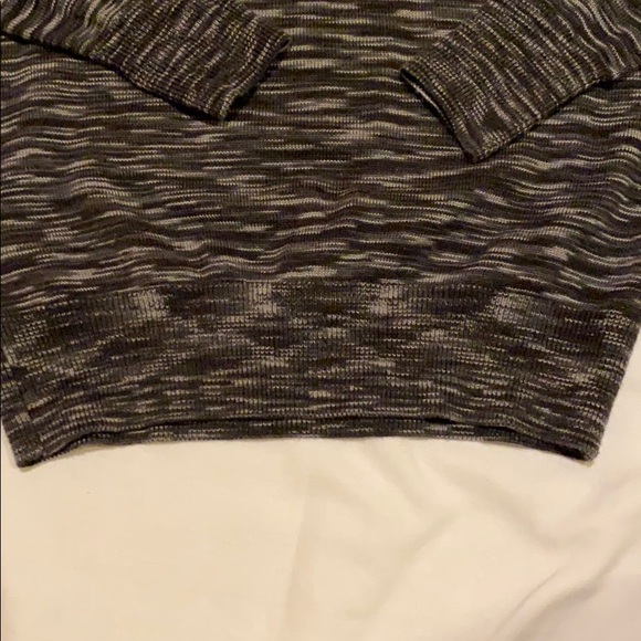 Ann Taylor Loft V-neck sweater - Picture 5 of 9